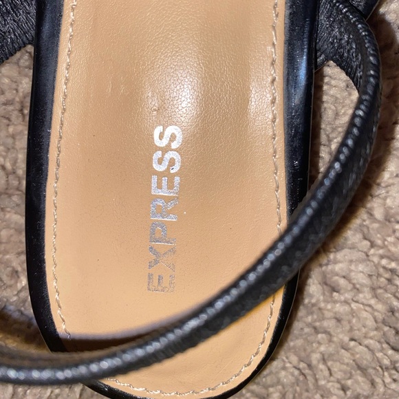 Flats - Picture 4 of 4